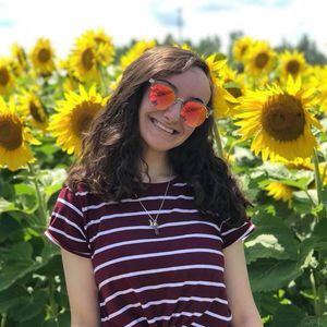 Meet your Posher, Vanessa